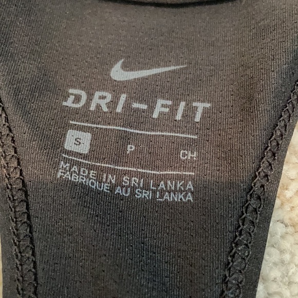 Women’s black Nike Dri-Fit tank top - Picture 2 of 7